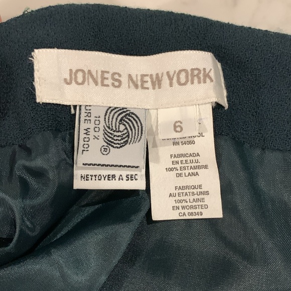 Vintage, Jones New York, green size 6, 100% wool skirt, with liner - Picture 3 of 7